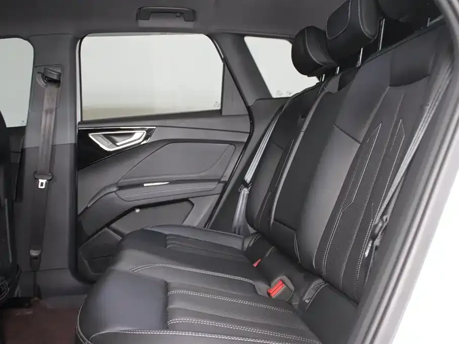 Audi Q4 e-tron 2024 из CN, фото 5