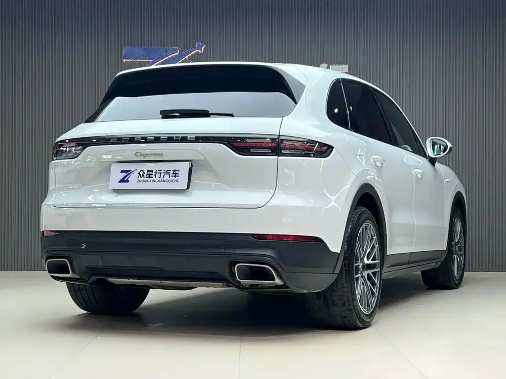 Porsche Cayenne Hybrid — фото 2