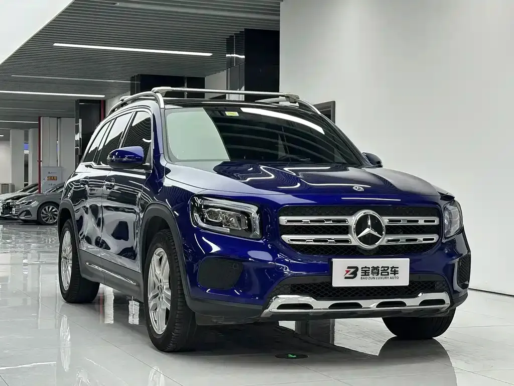 Mercedes-Benz GLB — фото 9