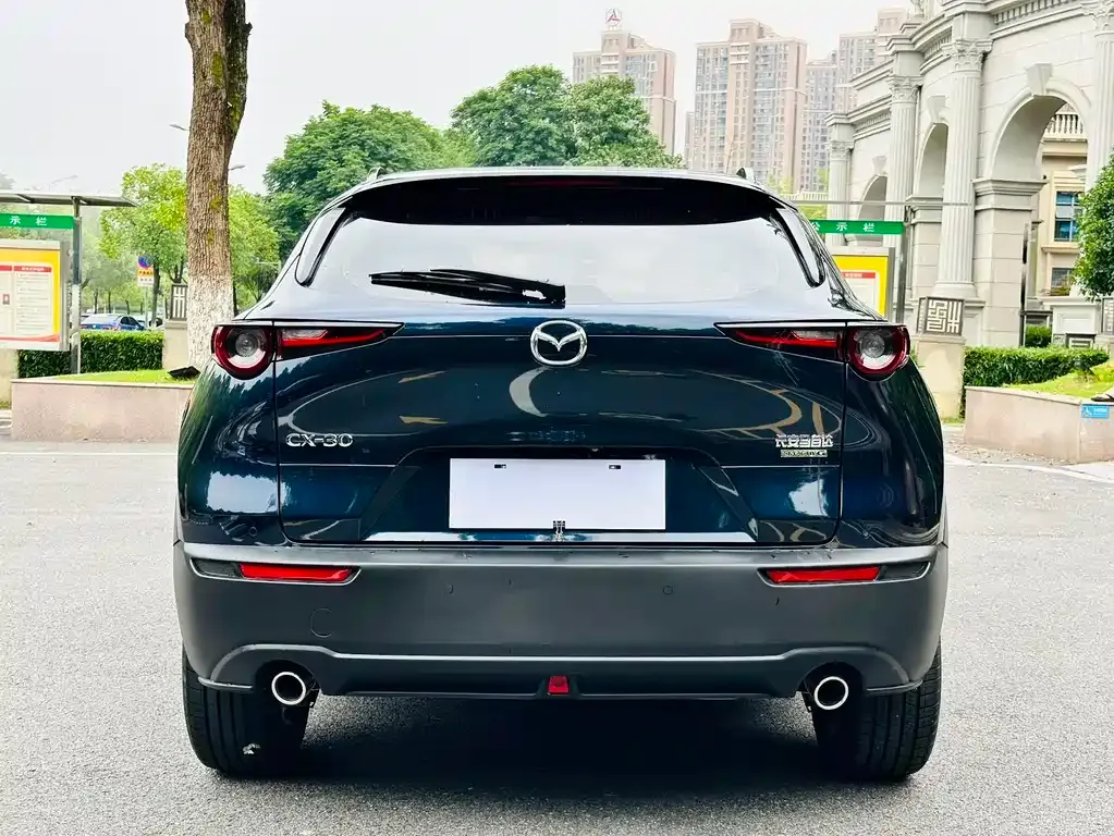Mazda CX-30 — фото 10