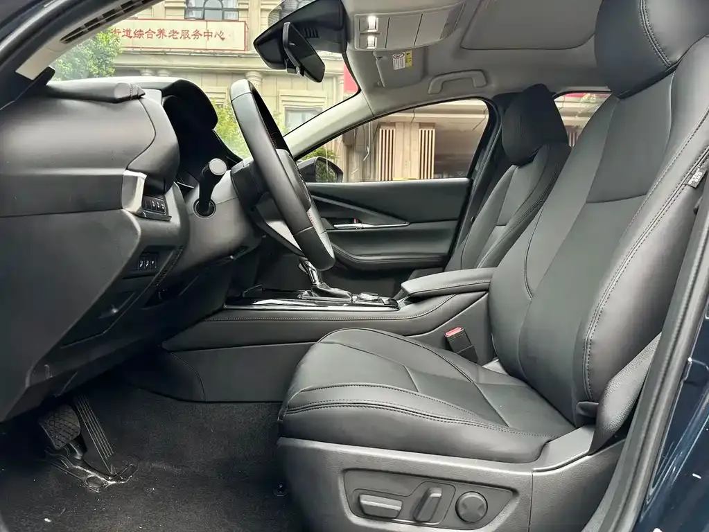 Mazda CX-30 — фото 3