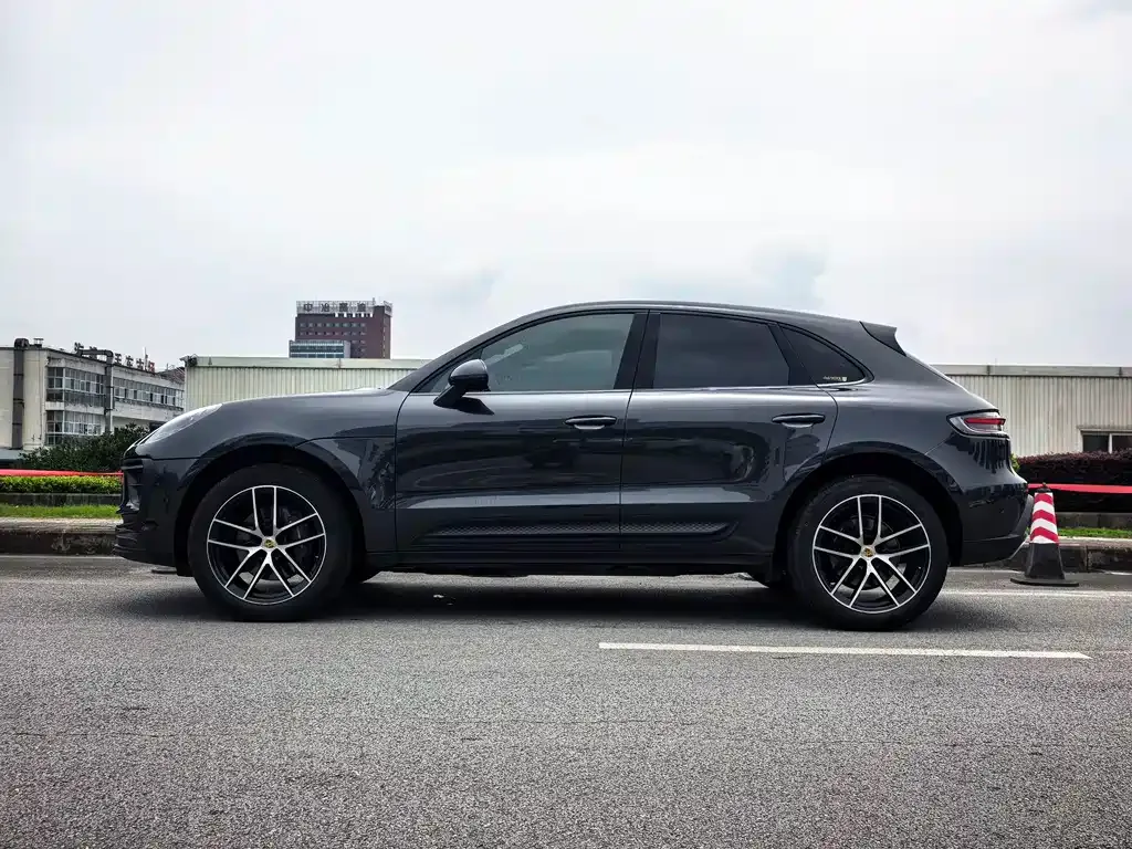 Porsche Macan — фото 6
