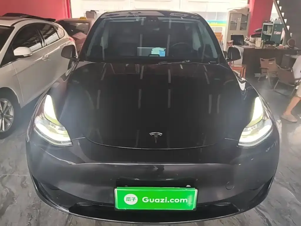 Tesla Model Y — фото 4