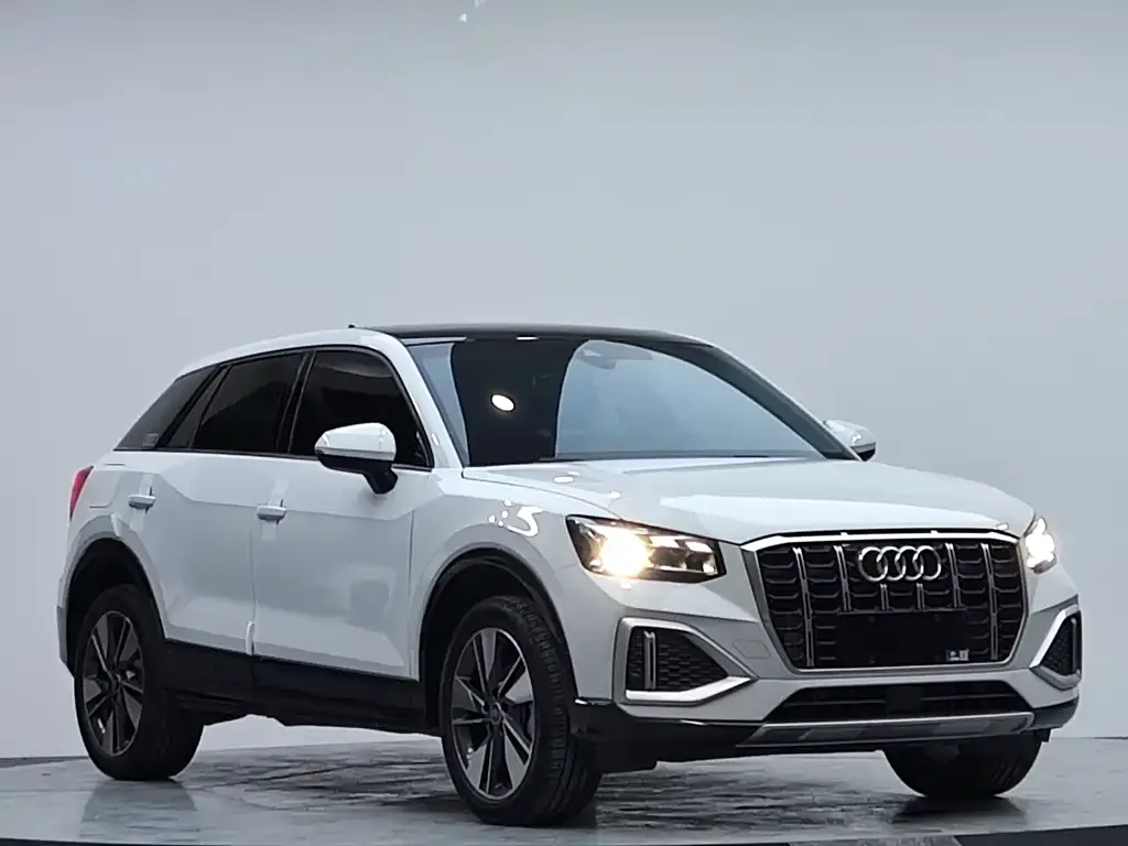 Audi Q2L — фото 4