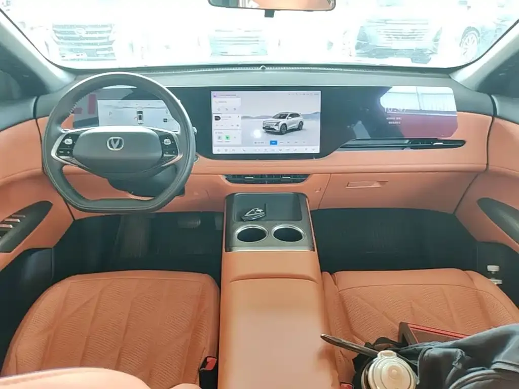 Changan CS75PLUS — фото 3