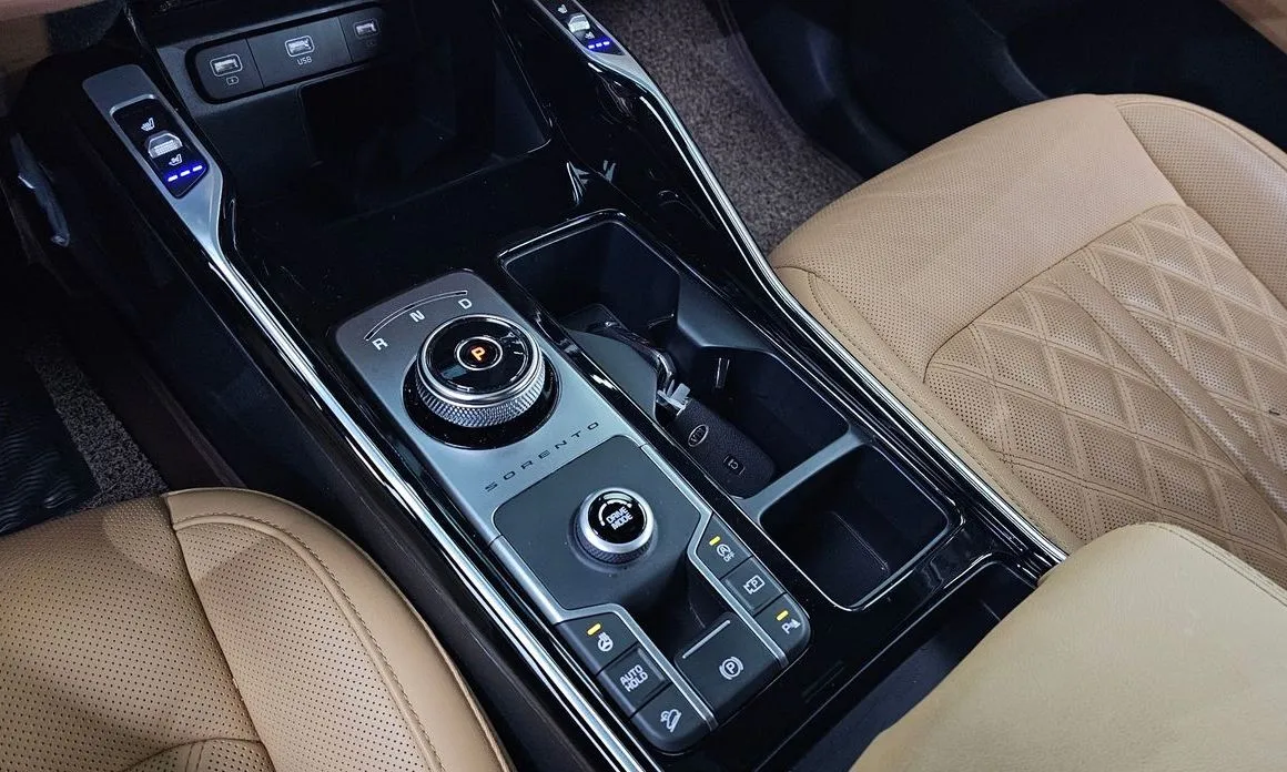 Kia Sorento — фото 3
