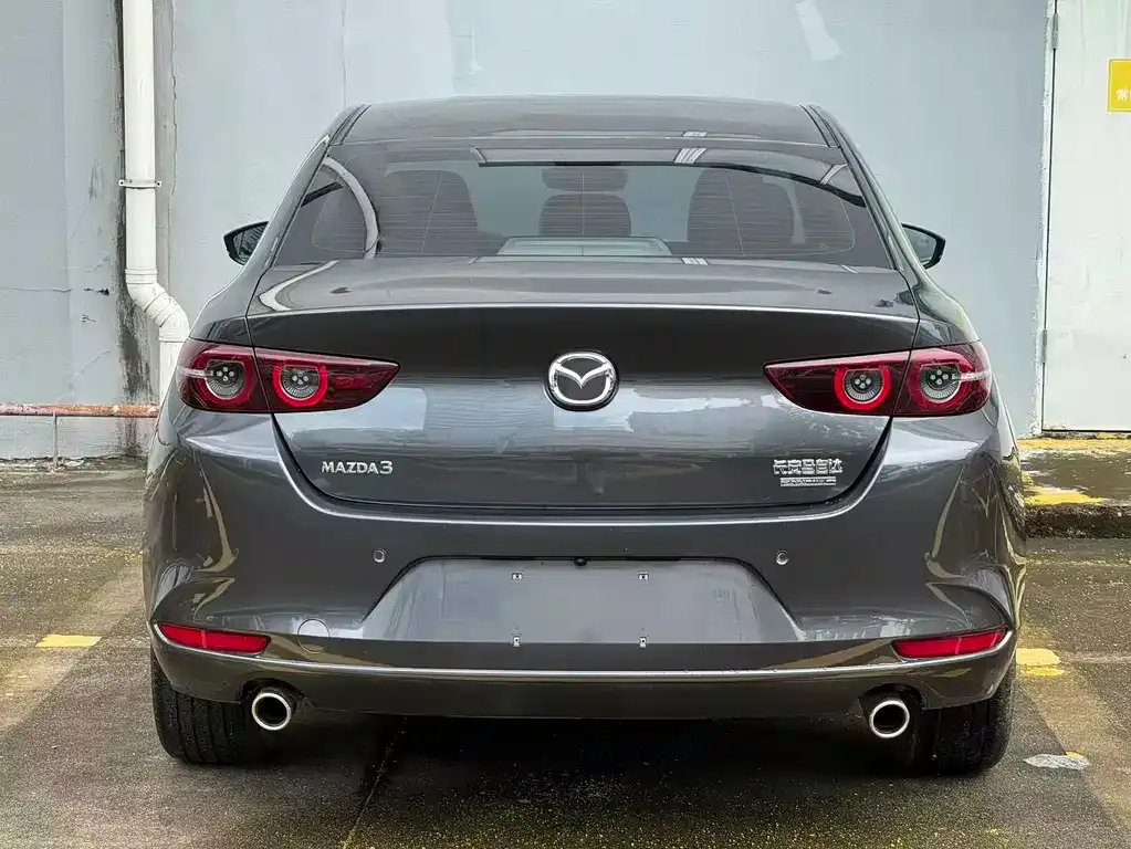 Mazda 3 Axela — фото 3