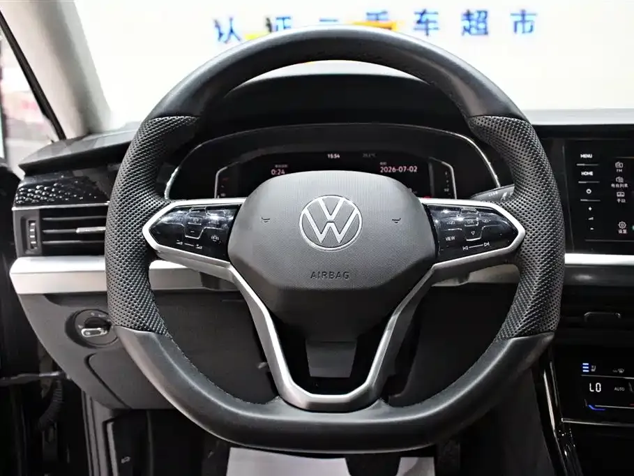 Volkswagen Passat — фото 6