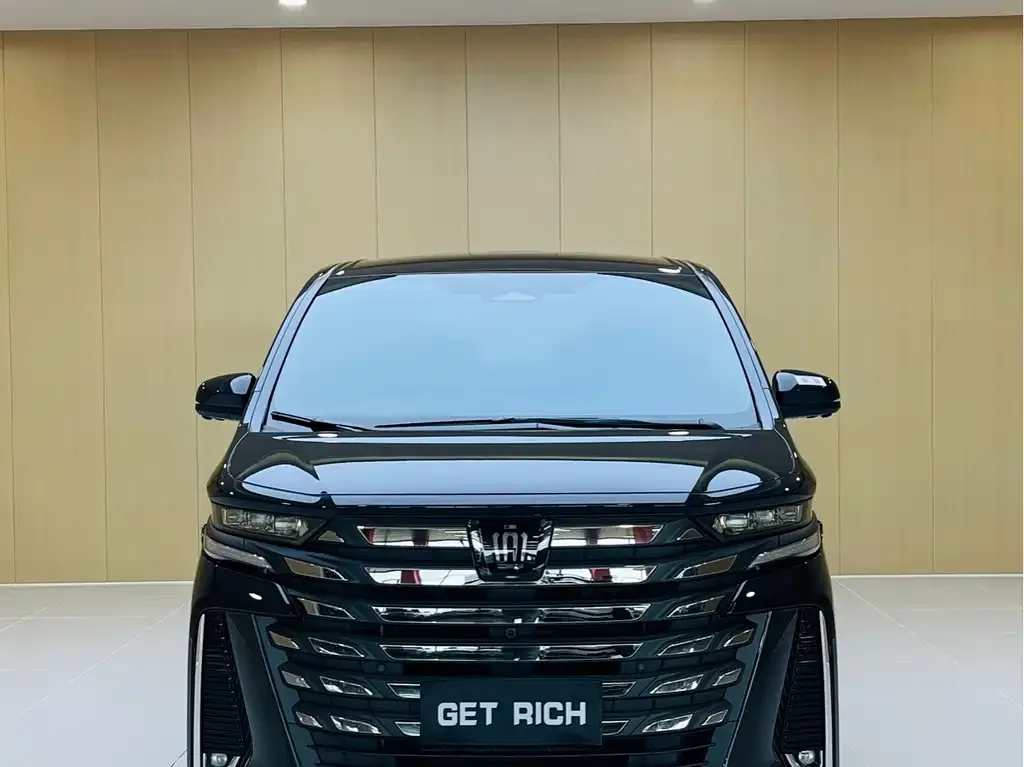 Toyota Vellfire — фото 2