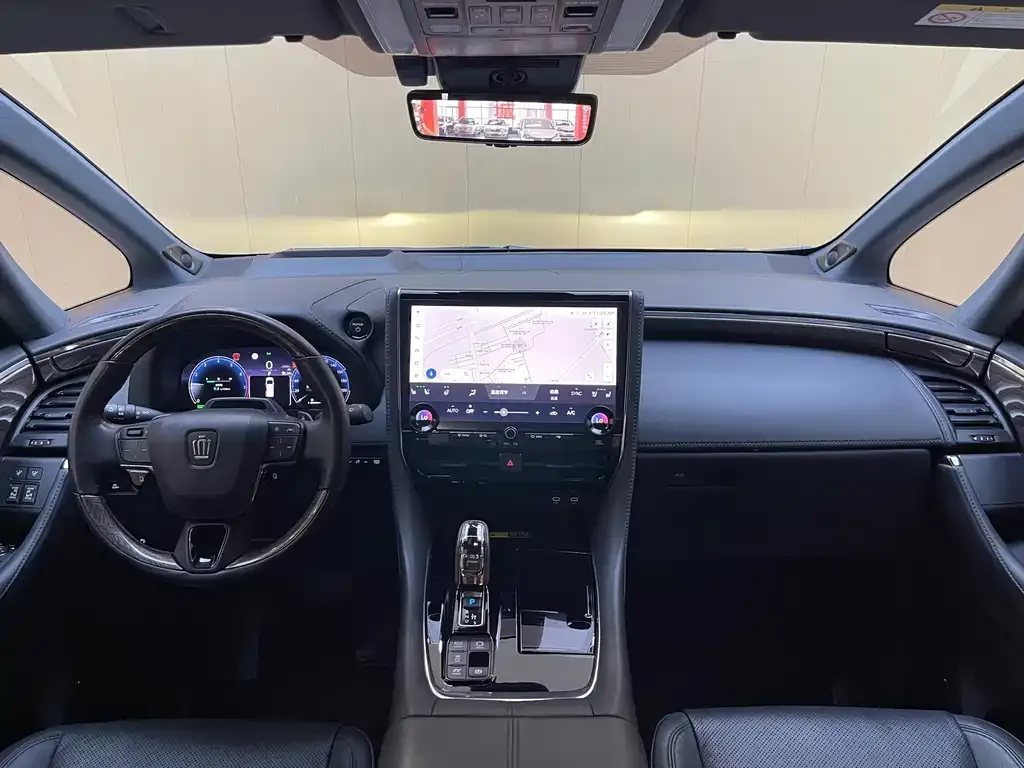 Toyota Vellfire — фото 8