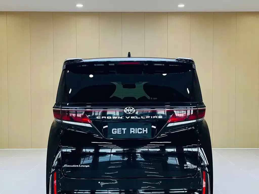 Toyota Vellfire — фото 6