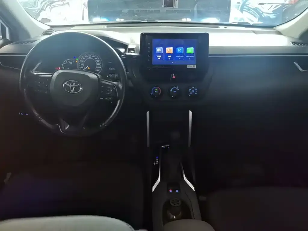Toyota Corolla Cross — фото 6