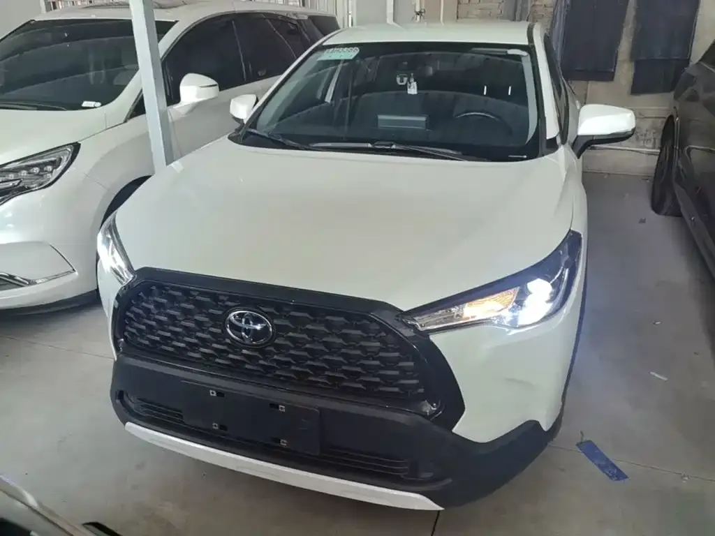 Toyota Corolla Cross — фото 2