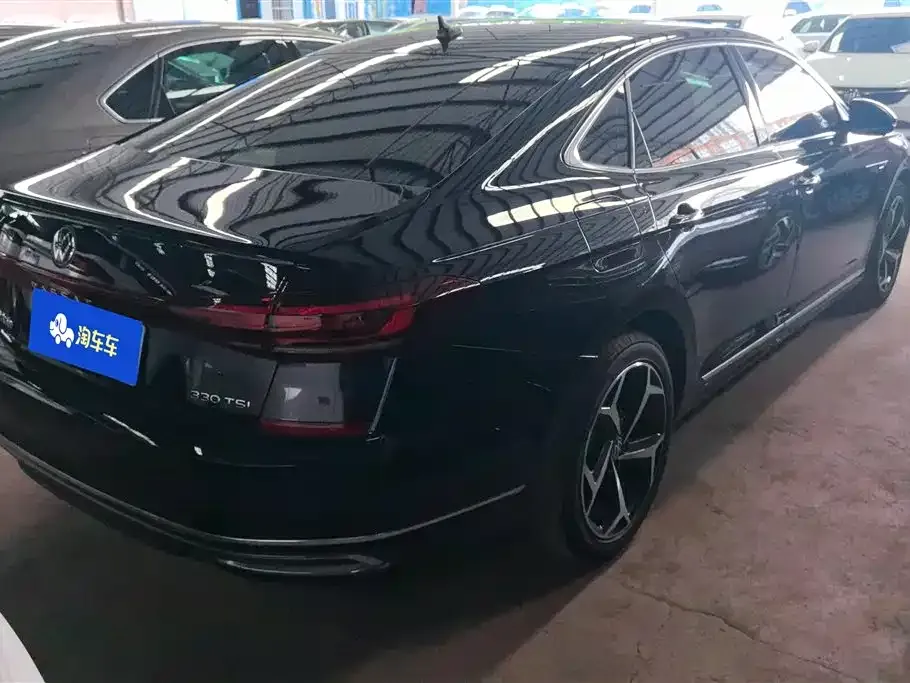 Volkswagen Passat — фото 7