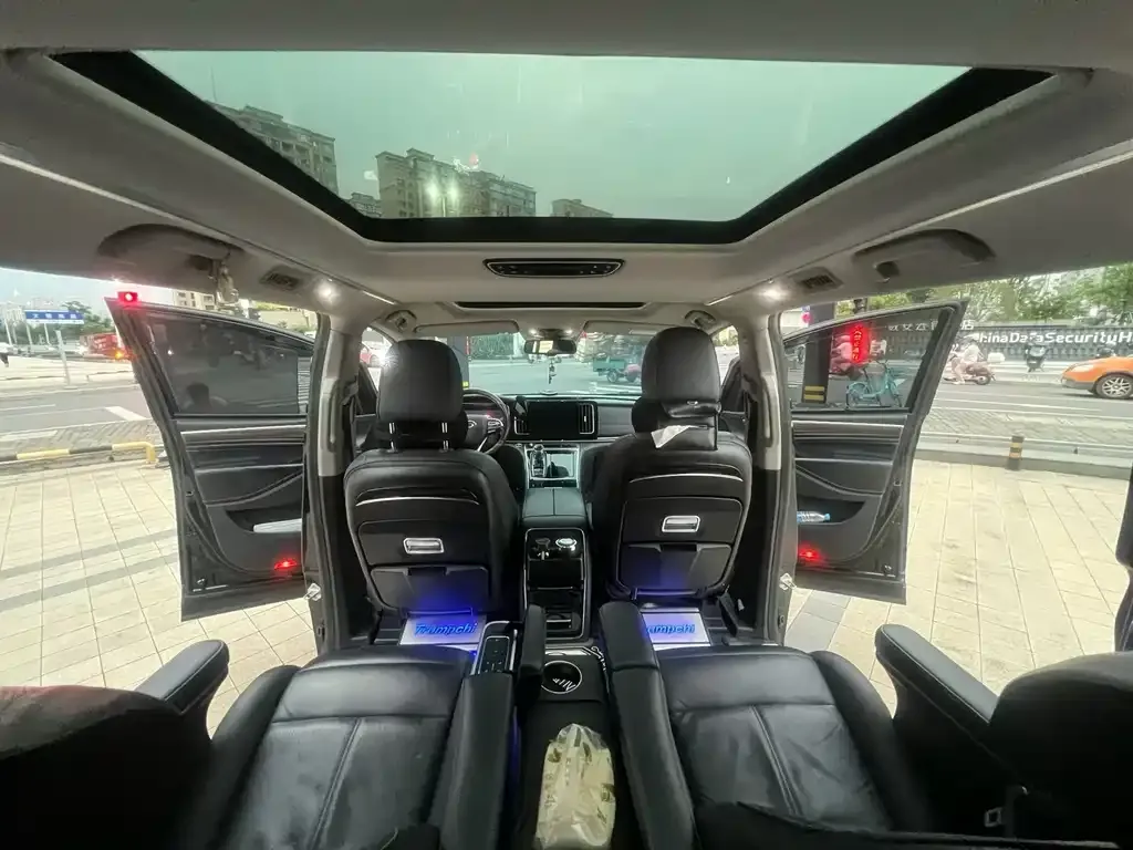 GAC Motor Trumpchi M8 — фото 4
