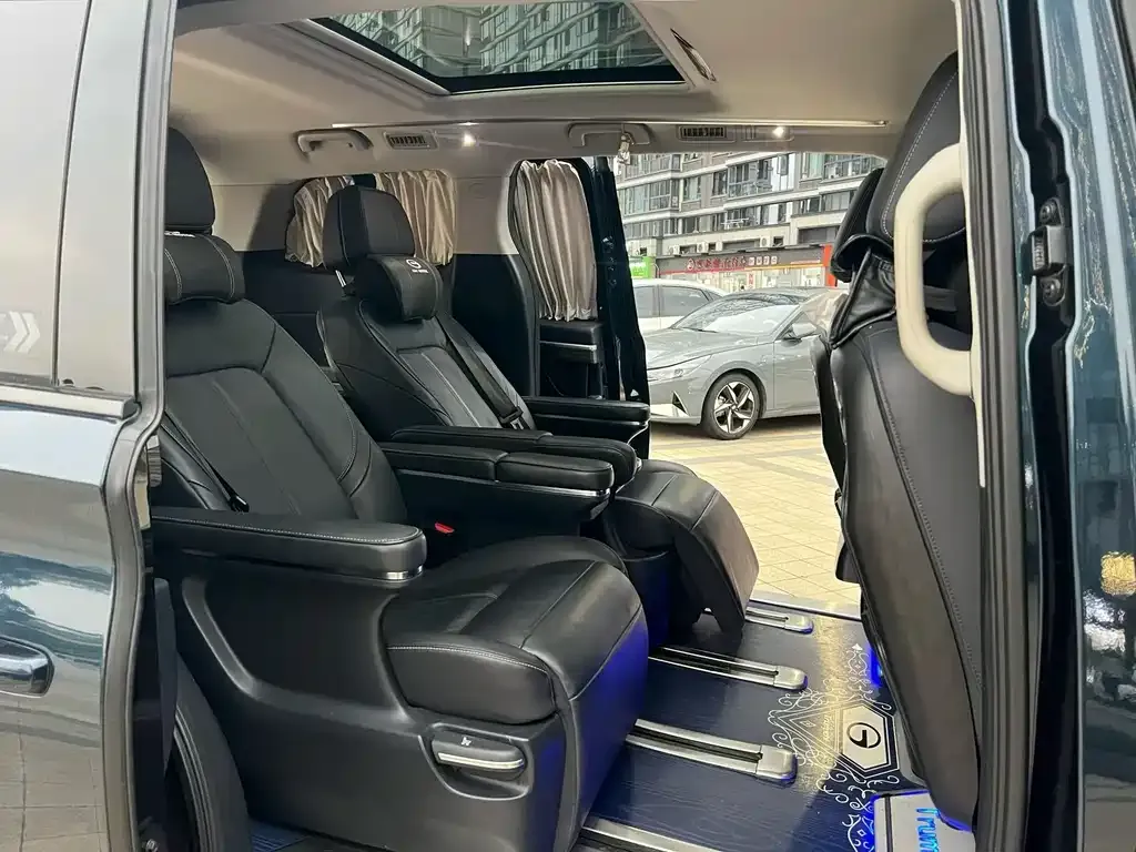 GAC Motor Trumpchi M8 — фото 2