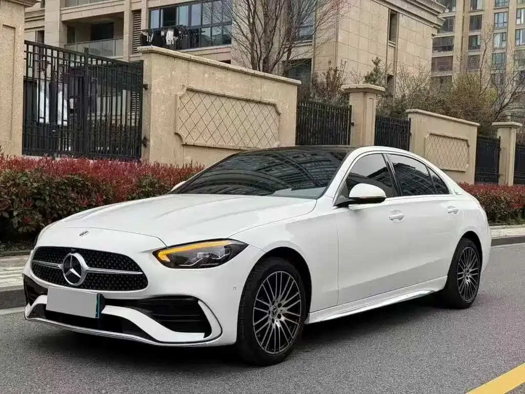 Mercedes-Benz C-Class — фото 1