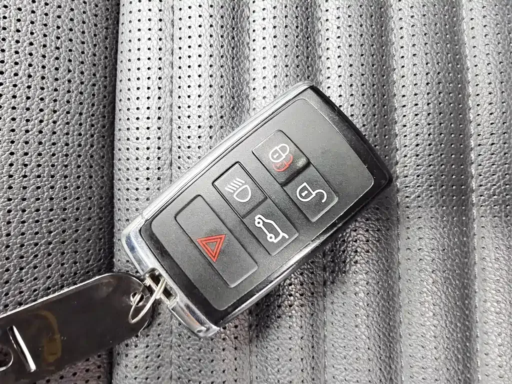 Land Rover Discovery Sport — фото 9