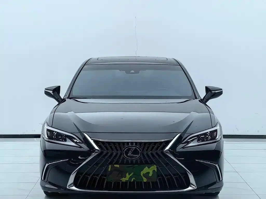 Lexus ES — фото 4