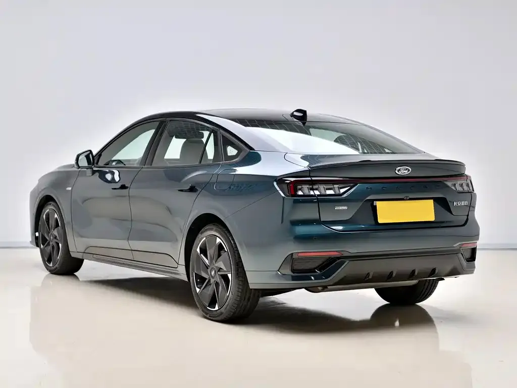Ford Mondeo — фото 7