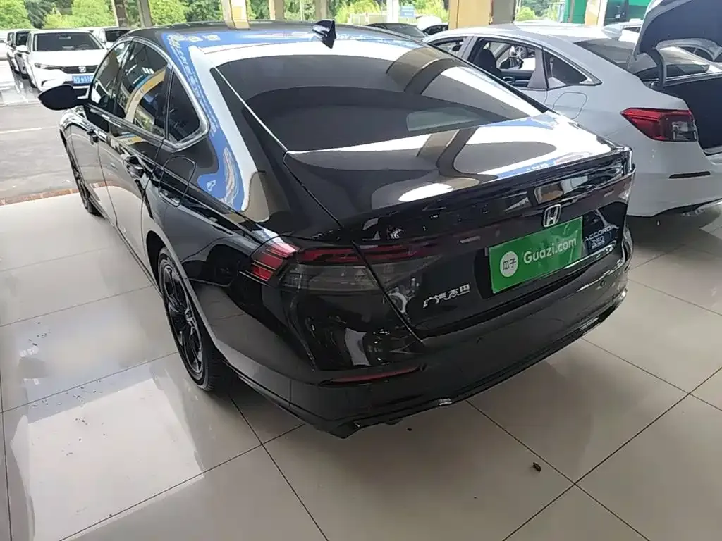 Honda Accord — фото 6