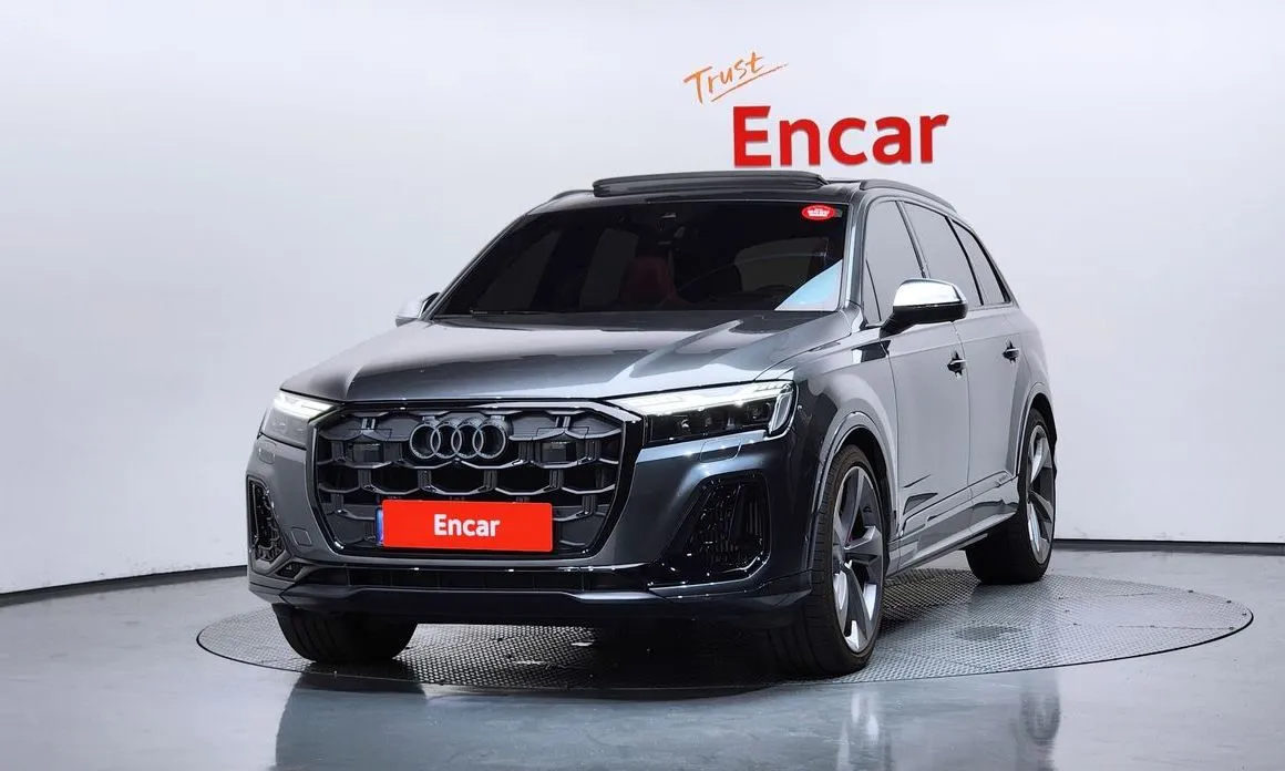 Audi SQ7 2025 из KR, фото 4