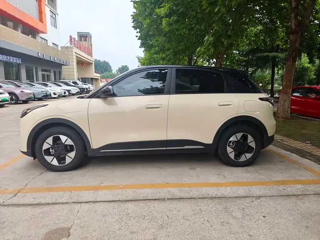 Geely Starburst — фото 10