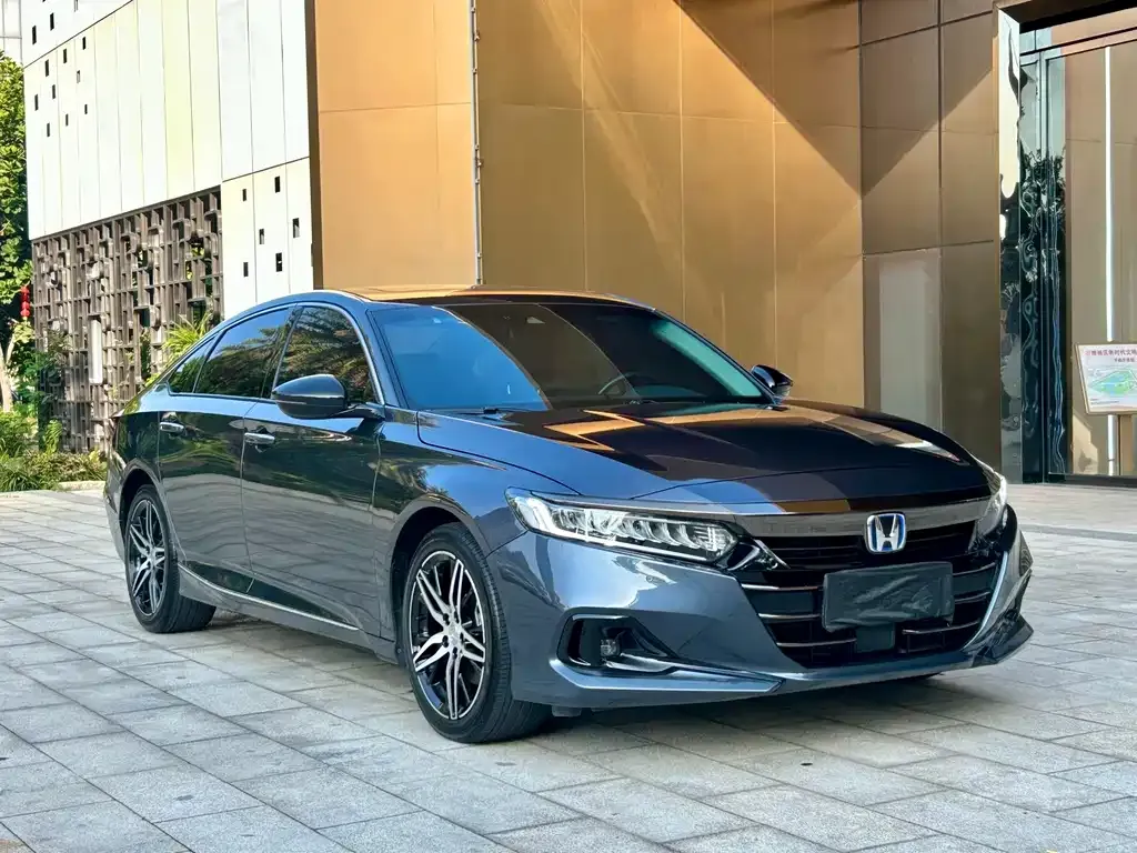 Honda Accord — фото 6