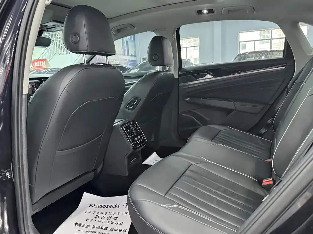 Volkswagen Passat — фото 4