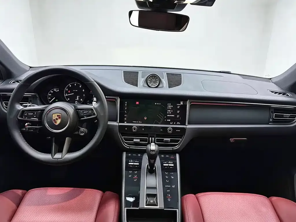 Porsche Macan — фото 8