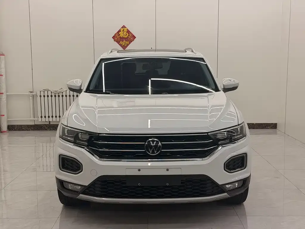 Volkswagen T-Roc — фото 4