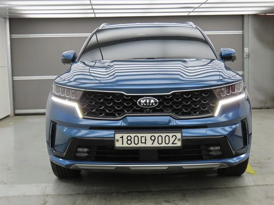 Kia Sorento — фото 7