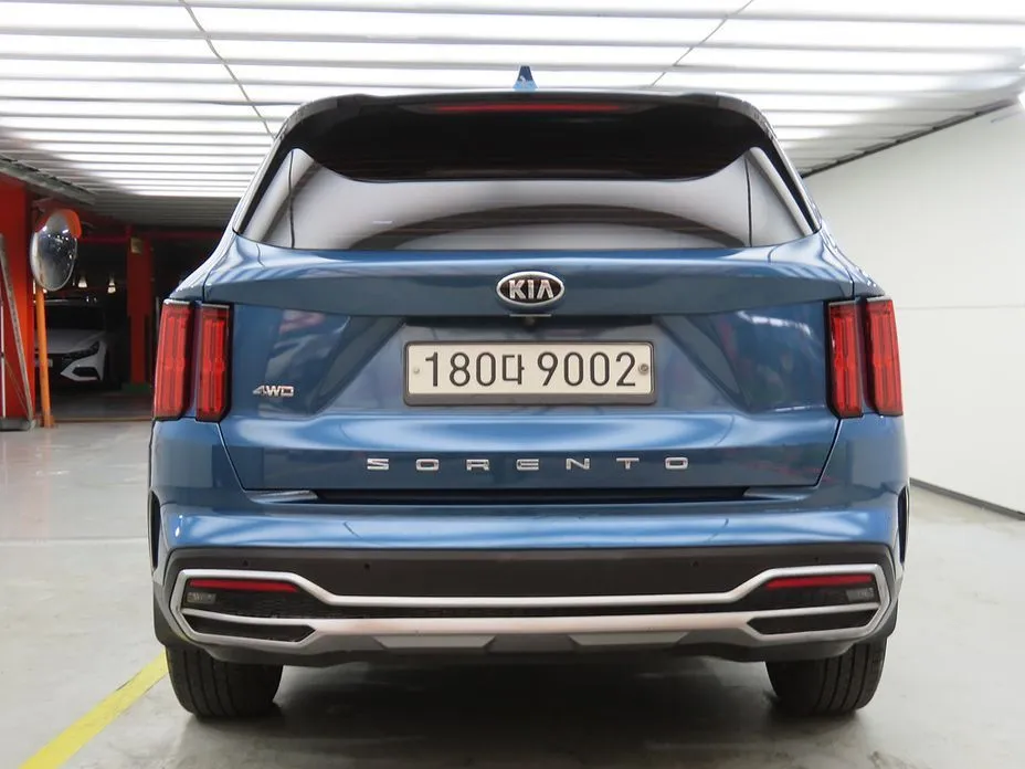 Kia Sorento — фото 5