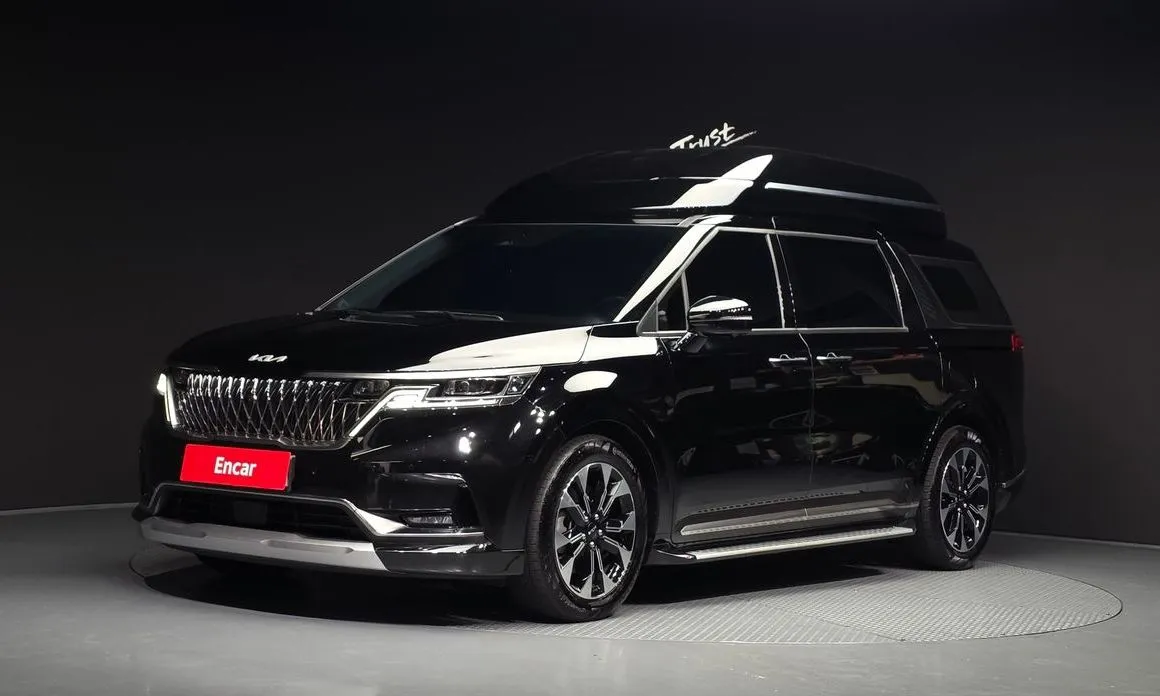 Kia Carnival — фото 1