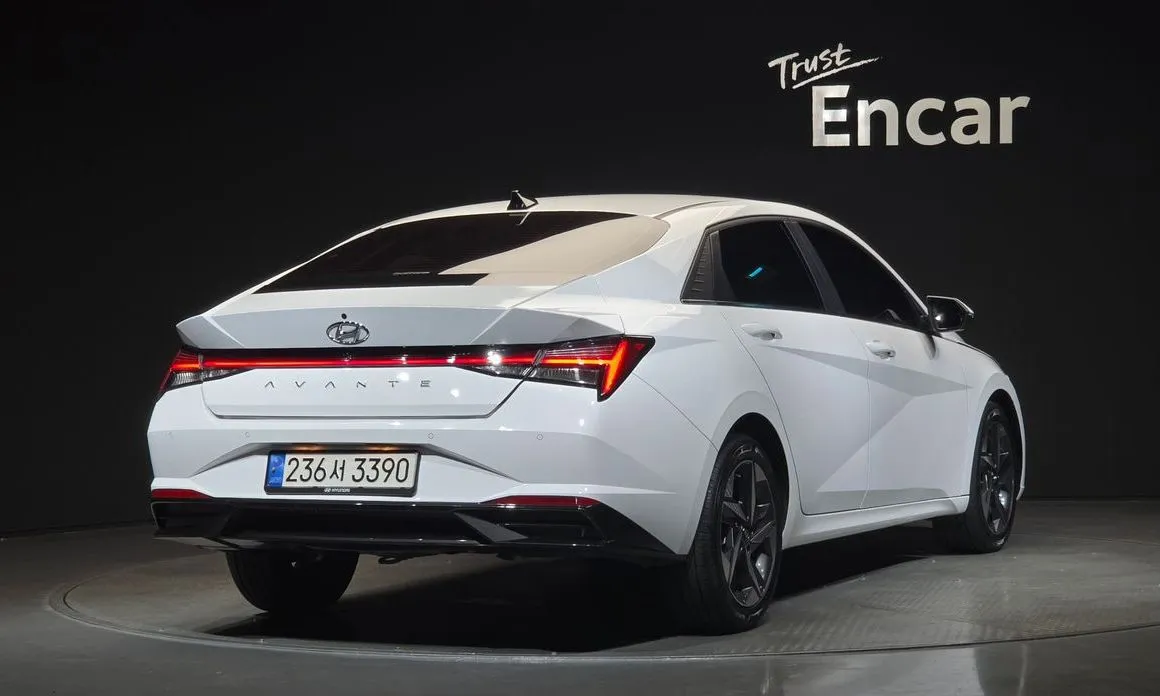 Hyundai AVANTE — фото 2