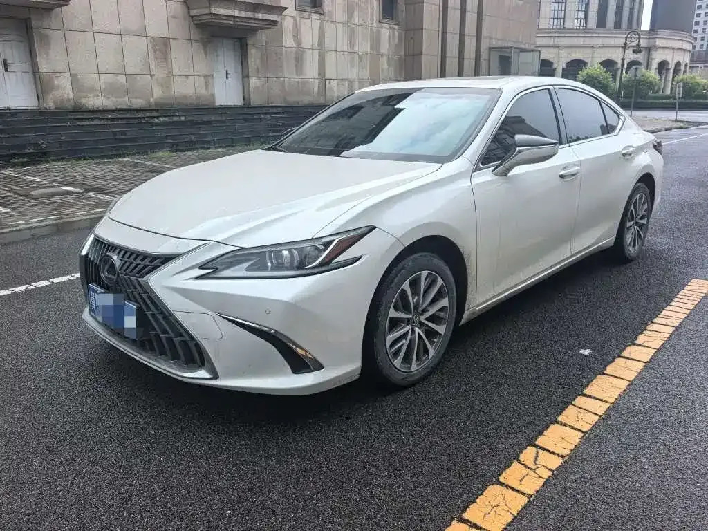 Lexus ES — фото 6