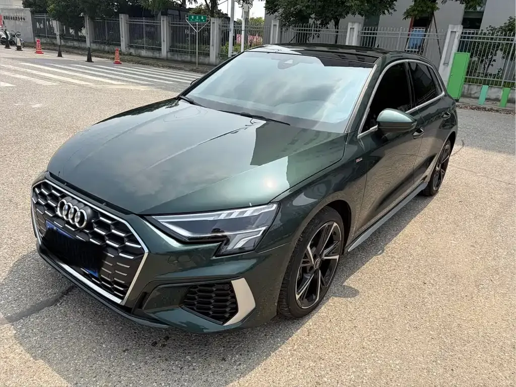 Audi A3 — фото 1
