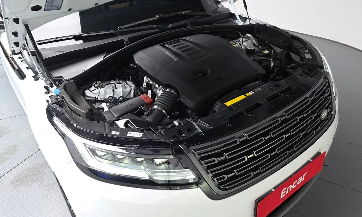 Land Rover Range Rover Velar — фото 10