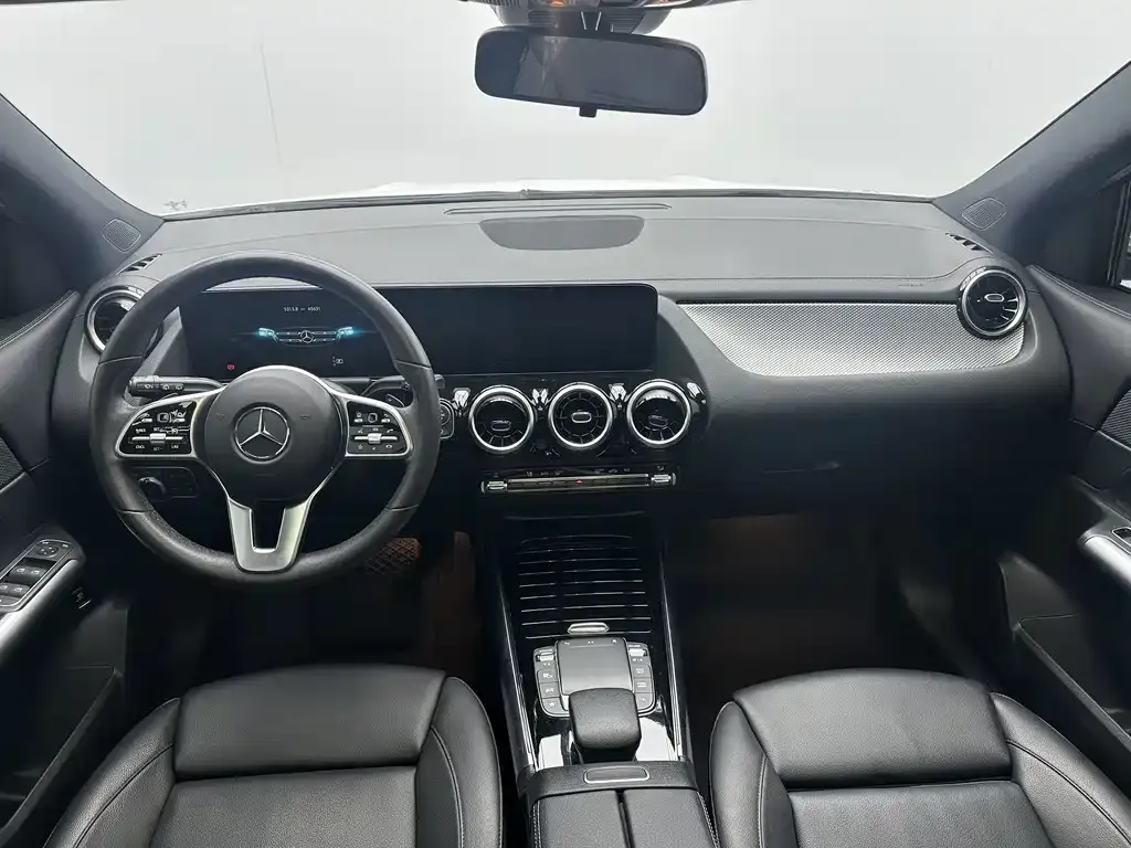 Mercedes-Benz GLA — фото 10
