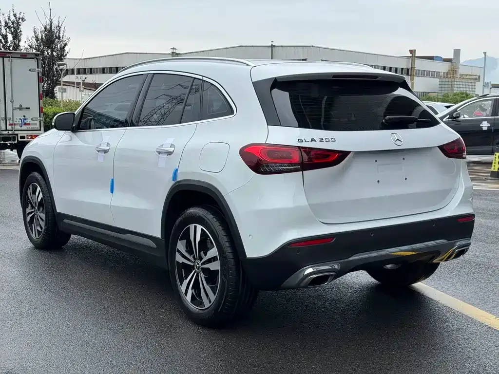 Mercedes-Benz GLA — фото 10