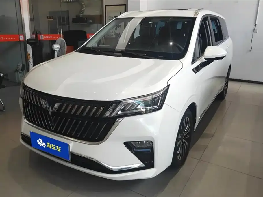 Wuling Jiachen — фото 1