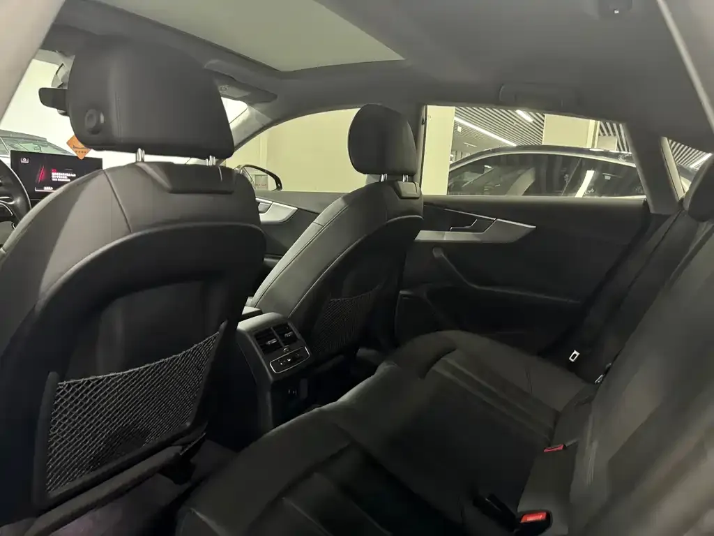 Audi A5 (Import) 2021 из CN, фото 2