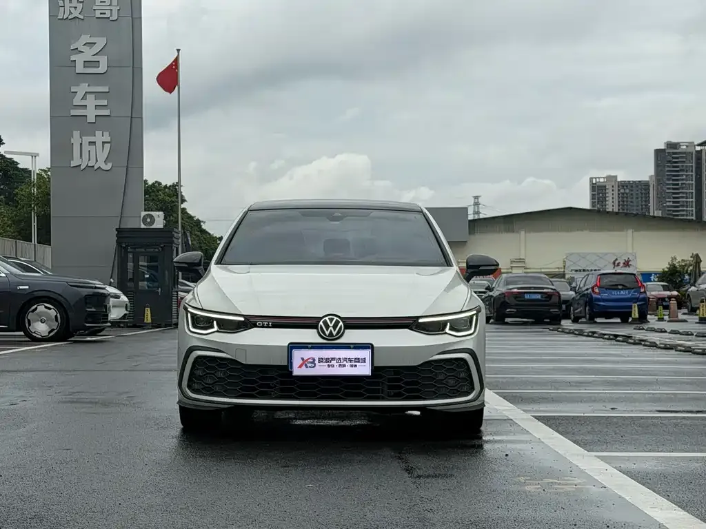 Volkswagen Golf GTI 2023 из CN, фото 3