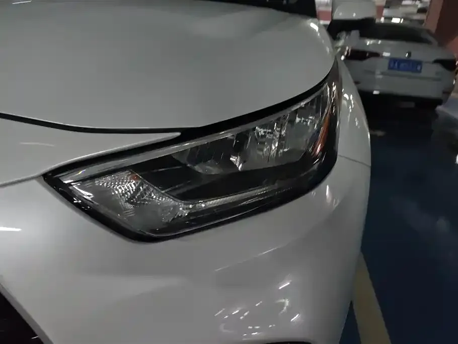 Toyota Highlander — фото 10