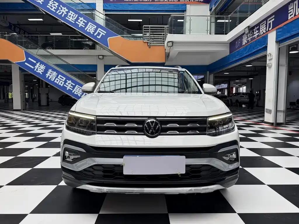 Volkswagen T-Cross — фото 10
