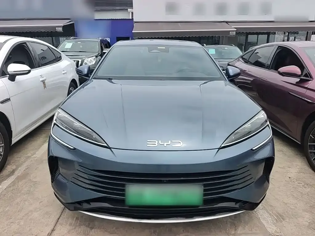 BYD Seal — фото 2