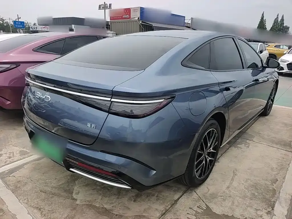 BYD Seal — фото 9