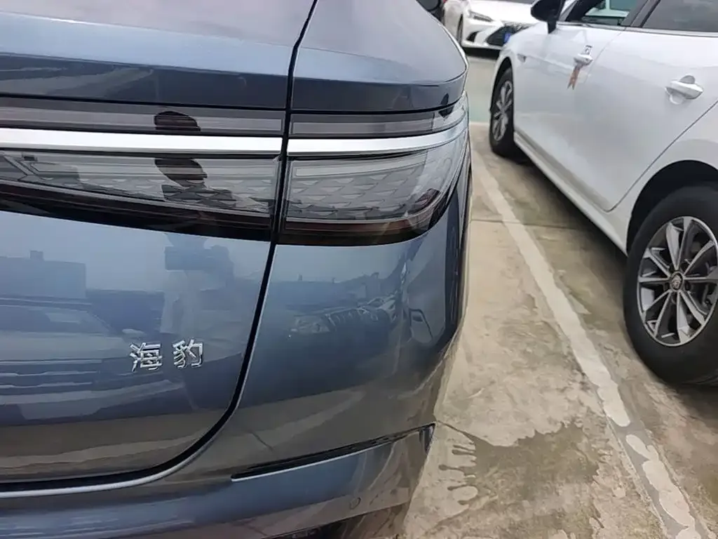 BYD Seal — фото 6
