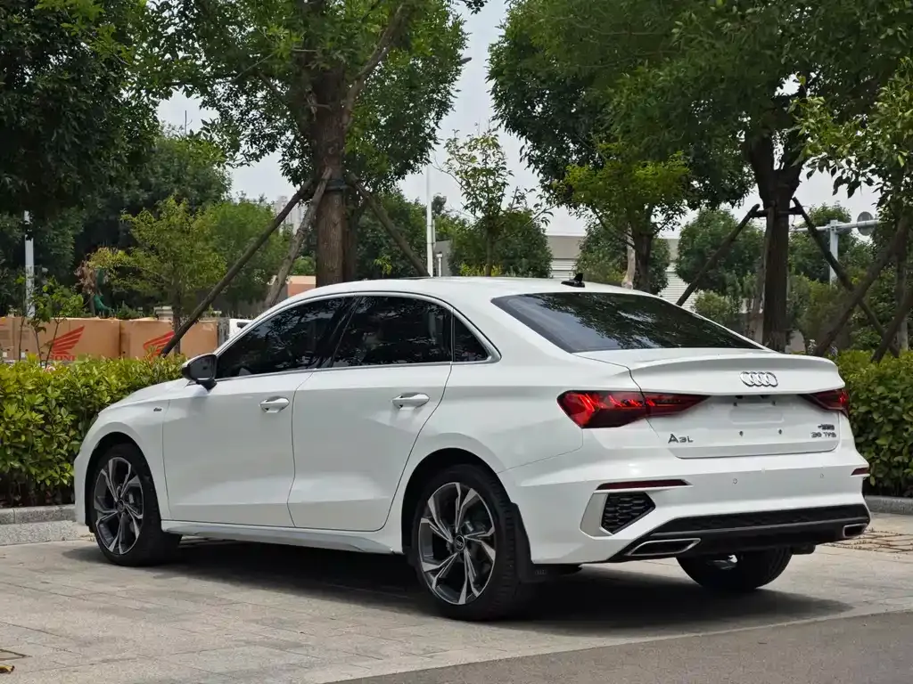 Audi A3 — фото 7