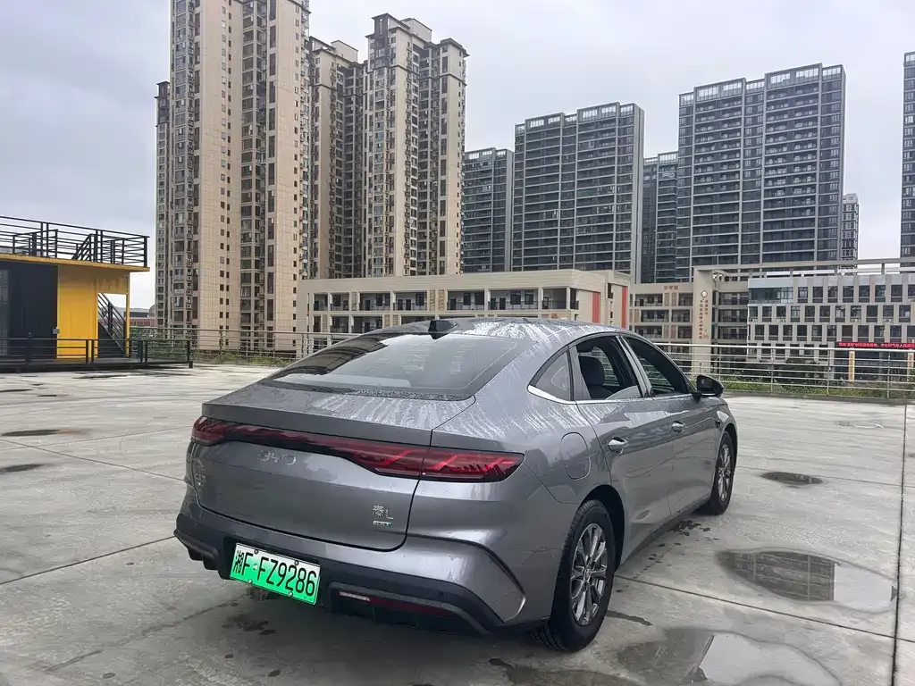 BYD Qin L — фото 7